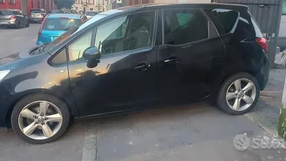 Usata Opel Meriva Cosmo 100 CV (73 kW) 2010 Monovolume