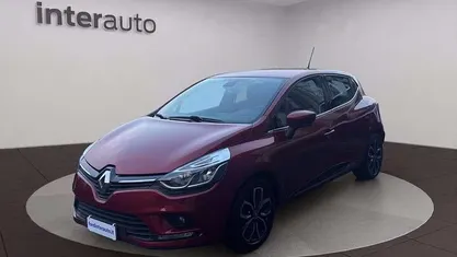 Usata 2016 Renault Clio IV Zen Tre volumi | 7990 € (Buon prezzo)