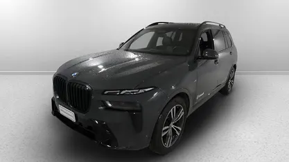 Dravit grey metallizzato Usata 2024 BMW X7 M Sport SUV | 84.000 € (Buon prezzo)