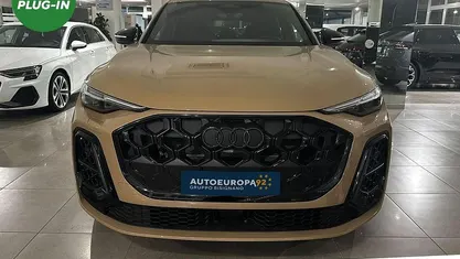 Nuova Audi Q5 S-Line 299 CV (219 kW) 2026 Oro SUV