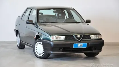 Usata Alfa Romeo 155 126 CV (92 kW) 1993 Verde Berlina