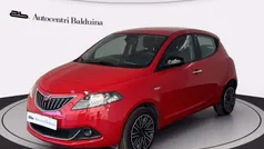 Rosso corallo Usata 2022 Lancia Ypsilon Gold Due volumi | 12.300 € (Buon prezzo)