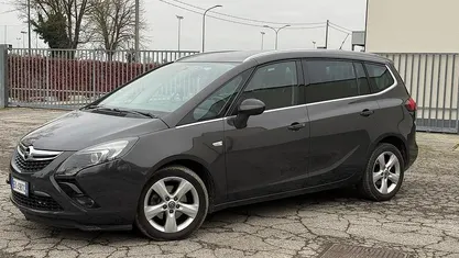 Usata Opel Zafira Business 150 CV (110 kW) 2013 Grigio Monovolume