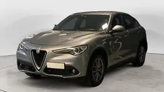 Usata 2017 Alfa Romeo Stelvio SUV | 21.900 € (Buon prezzo)