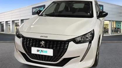 Usata Peugeot 208 Active 75 CV (55 kW) 2022 Bianco Utilitaria
