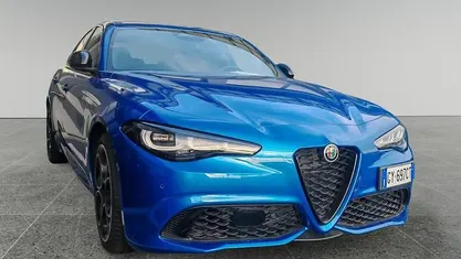 Blu/azzurro Nuova 2025 Alfa Romeo Giulia Veloce Tre volumi | 48.800 € (Buon prezzo)