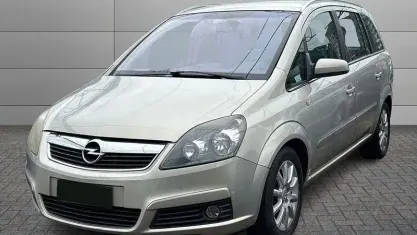 Usata Opel Zafira Enjoy 120 CV (88 kW) 2008 Monovolume