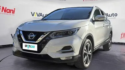 Usata 2018 Nissan Qashqai Tekna SUV | 15.450 € (Buon prezzo)