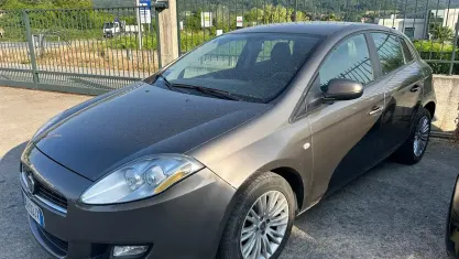 Usata Fiat Bravo Dynamic 90 CV (66 kW) 2008 Beige Utilitaria