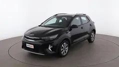 Usata 2023 Kia Stonic Urban SUV | 15.599 € (Buon prezzo)