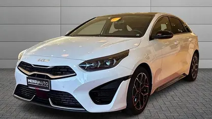Usata Kia ProCeed GT-Line 160 CV (117 kW) 2023 Bianco Station wagon
