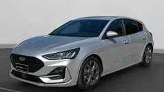 Argento metallizzato Usata 2024 Ford Focus ST-Line Tre volumi | 22.200 € (Buon prezzo)