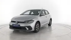 Reflex silver metallizzato Usata 2023 VW Polo Life Tre volumi | 16.700 € (Buon prezzo)