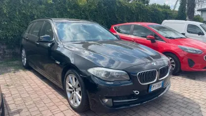 Usata BMW 520 184 CV (135 kW) 2012 Bluazzurro Station wagon