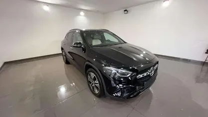 Nera Usata 2024 Mercedes GLA200 Advanced SUV | 39.900 € (Buon prezzo)