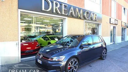 Usata VW Golf VII GTI 245 CV (180 kW) 2018 Giallo pastello Berlina