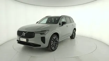 Usata Volvo XC90 Plus 455 CV (334 kW) 2025 Grigio SUV