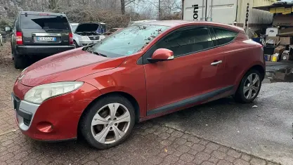 Usata Renault Mégane Coupé Dynamique 110 CV (80 kW) 2009 Marrone Coupé
