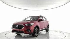 Diamond red Nuova 2025 MG ZS Luxury Tre volumi | 17.200 € (Buon prezzo)