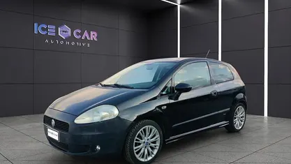 Usata Fiat Grande Punto Dynamic 95 CV (69 kW) 2007 Nero Utilitaria