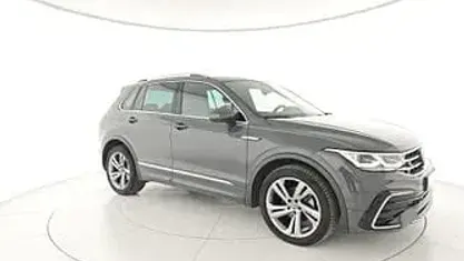 Usata VW Tiguan Life 150 CV (110 kW) 2024 Argento SUV