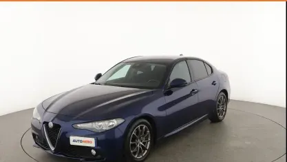Begagnad Alfa Romeo Giulia 150 HK (110 kW) 2017 Blå Sedan