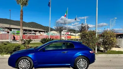 Usata Alfa Romeo Brera 200 CV (147 kW) 2007 Blue elettrico Coupé