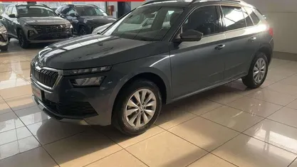 Usata Skoda Kamiq Ambition 110 CV (80 kW) 2021 Verde SUV