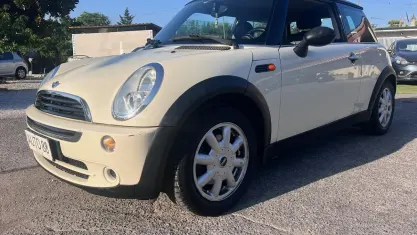 Usata Mini ONE 90 CV (66 kW) 2006 Bianco Utilitaria