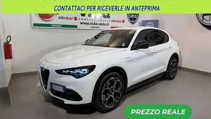 Usata Alfa Romeo Stelvio Veloce 209 CV (153 kW) 2024 Bianco SUV