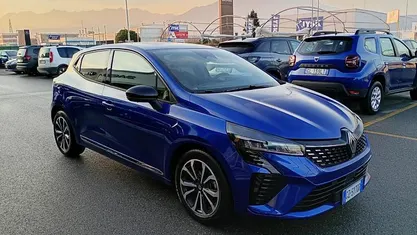 Usata 2025 Renault Clio V Techno Due volumi | 16.500 € (Buon prezzo)