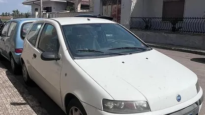 Usata Fiat Punto 60 CV (44 kW) 2000 Utilitaria