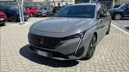 Usata Peugeot 308 GT 131 CV (96 kW) 2024 Grigio Utilitaria
