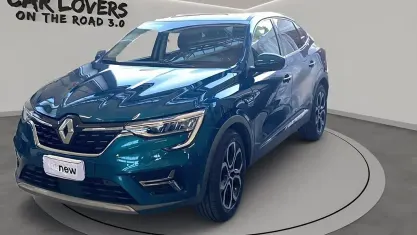 Begagnad Renault Arkana Techno 143 HK (105 kW) 2023 Blå SUV