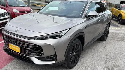 Usata MG HS Comfort 170 CV (125 kW) 2025 SUV