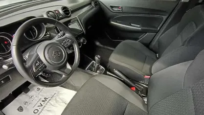 Usata Suzuki Swift 83 CV (61 kW) 2023 Nero Utilitaria