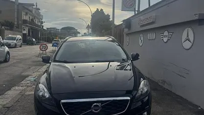 Nero Usata 2015 Volvo V40 CC Summum Station wagon | 6500 € (Buon prezzo)