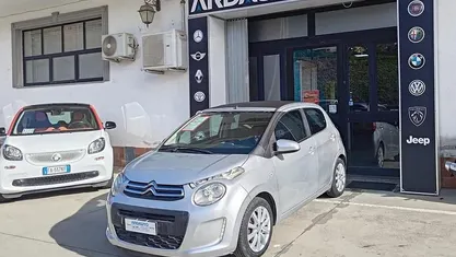 Grigio Usata 2014 Citroën C1 Feel Due volumi | 6900 € (Buon prezzo)