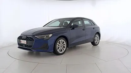 Usata Audi A3 Business 150 CV (110 kW) 2024 Blu navarra metallizzato Berlina