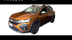 Orange atacama Usata 2022 Dacia Sandero Expression Due volumi | 13.500 € (Buon prezzo)