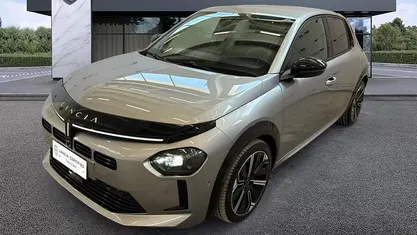 Usata Lancia Ypsilon 101 CV (74 kW) 2025 Grigio Utilitaria