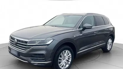 Grigio Usata 2019 VW Touareg Advance SUV | 34.800 € (Buon prezzo)