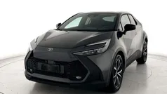 Grigio Nuova 2024 Toyota C-HR Trend SUV | 31.300 € (Buon prezzo)