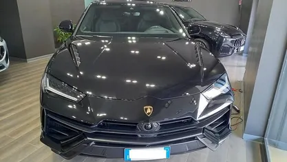 Usata Lamborghini Urus 666 CV (489 kW) 2023 SUV