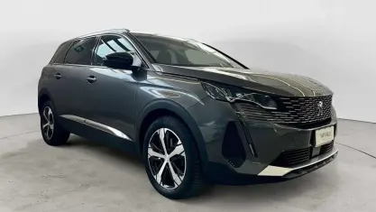 Usata Peugeot 5008 Allure 131 CV (96 kW) 2023 Grigio SUV