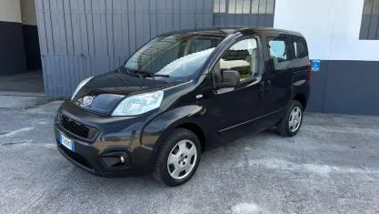 Usata Fiat Qubo Trekking 80 CV (58 kW) 2016 Nero Monovolume