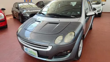 Usata Smart ForFour Passion 95 CV (69 kW) 2005 Grigio Utilitaria