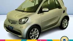 Argento metallizzato Usata 2019 Smart ForTwo Electric Drive Passion Tre volumi | 11.000 € (Ottimo prezzo)