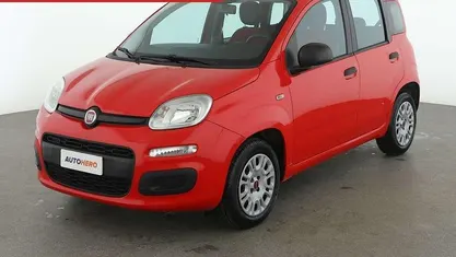 Usata Fiat Panda Easy 70 CV (51 kW) 2018 Rosso Utilitaria