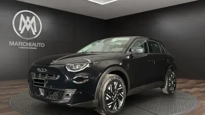 Nuova Fiat 600 Comfort 101 CV (74 kW) 2026 Nero SUV